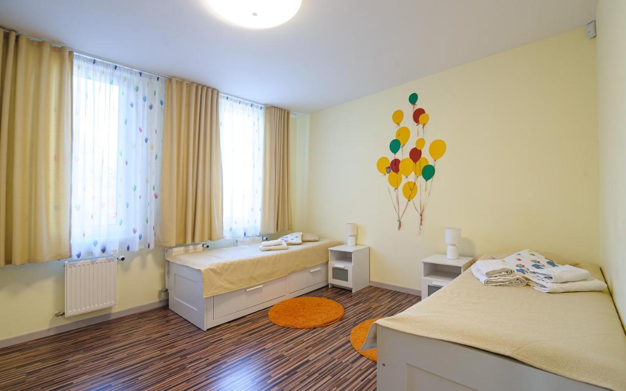 Colored Balloons - 3 Bedrooms, 3 Bathrooms, Equipped Large Apartments Lviv Extérieur photo