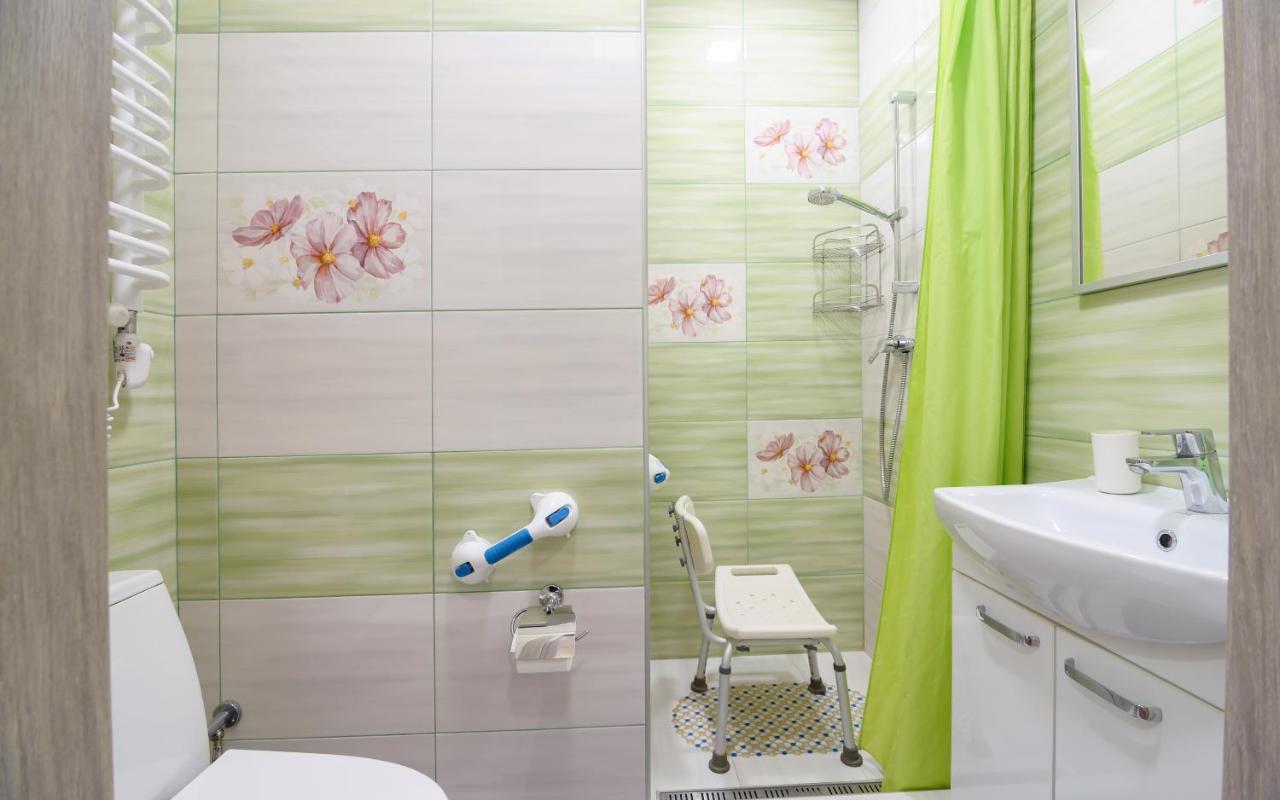 Colored Balloons - 3 Bedrooms, 3 Bathrooms, Equipped Large Apartments Lviv Extérieur photo