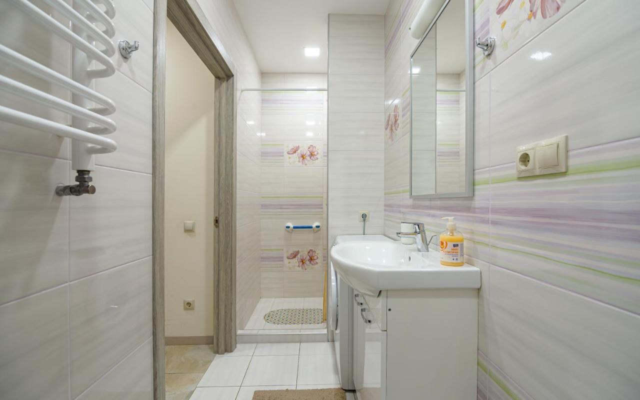 Colored Balloons - 3 Bedrooms, 3 Bathrooms, Equipped Large Apartments Lviv Extérieur photo