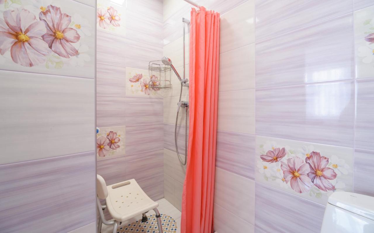 Colored Balloons - 3 Bedrooms, 3 Bathrooms, Equipped Large Apartments Lviv Extérieur photo